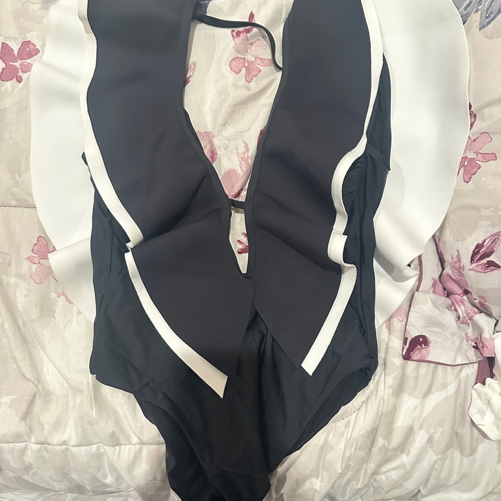 Gianni Bini Black and White Bikini